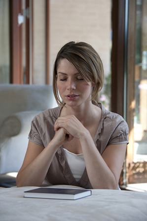 young-woman-praying-318901-gallery